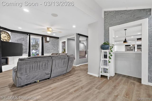 411 3rd Street, Fenton, MI 48430