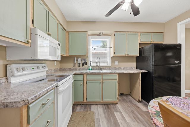 1122 12th Avenue SE, Saint Cloud, MN 56304