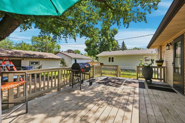 1122 12th Avenue SE, Saint Cloud, MN 56304