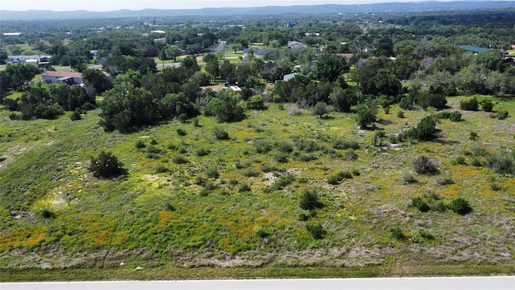237 Spicewood Trails DR, Spicewood, TX 78669