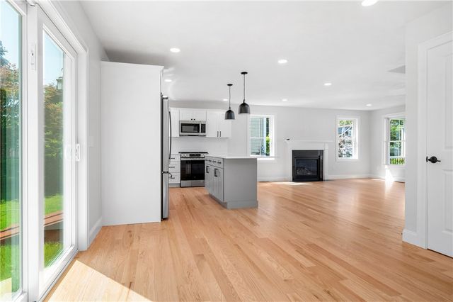 47 Dale Street, Cumberland, RI 02864