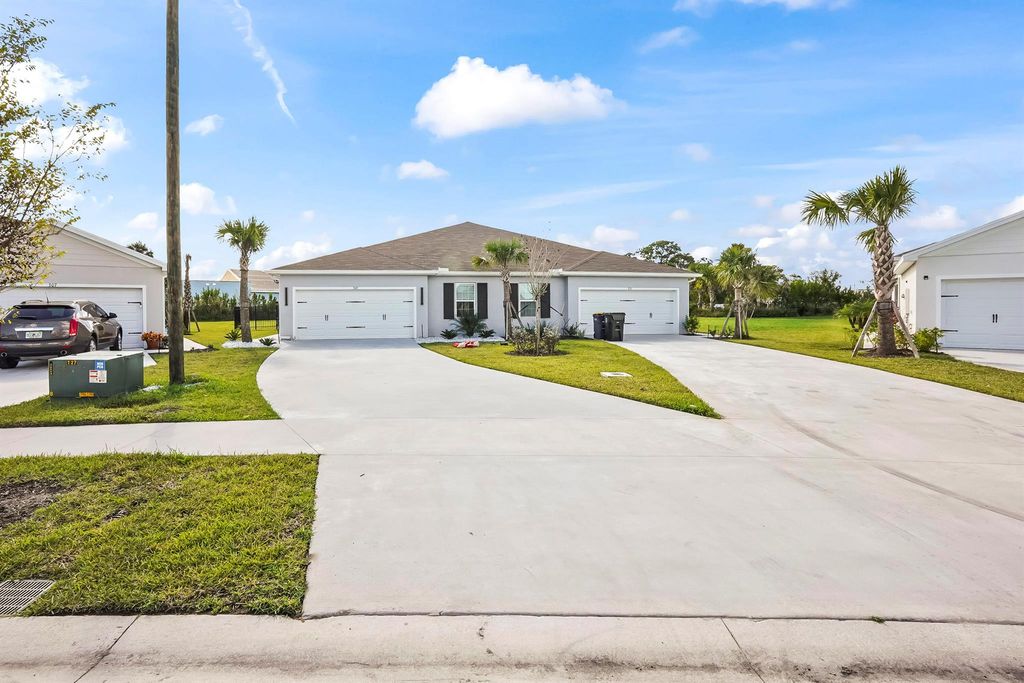 309 Raspberry Road, Fort Pierce, FL 34981