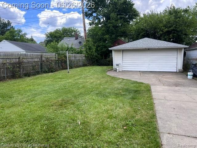 6901 Faust Avenue, Detroit, MI 48228