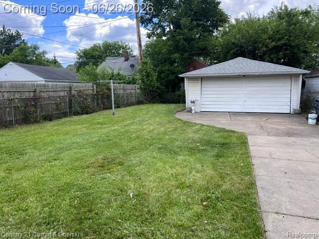 6901 Faust Avenue, Detroit, MI 48228