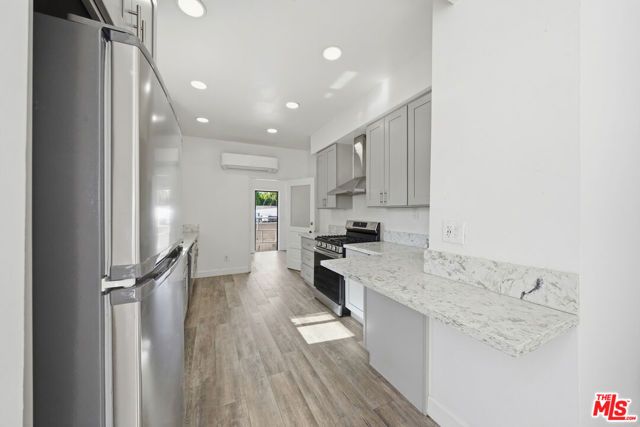 1147 S Westlake Avenue, Los Angeles, CA 90006