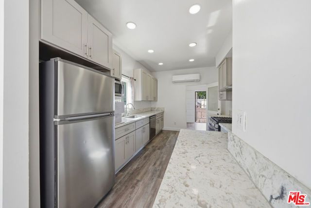 1147 S Westlake Avenue, Los Angeles, CA 90006