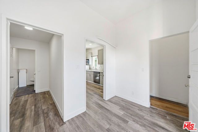 1147 S Westlake Avenue, Los Angeles, CA 90006