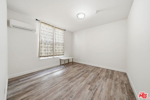 1147 S Westlake Avenue, Los Angeles, CA 90006