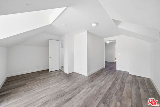 1147 S Westlake Avenue, Los Angeles, CA 90006