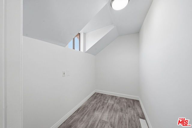 1147 S Westlake Avenue, Los Angeles, CA 90006