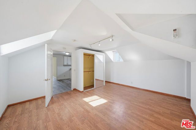 1147 S Westlake Avenue, Los Angeles, CA 90006