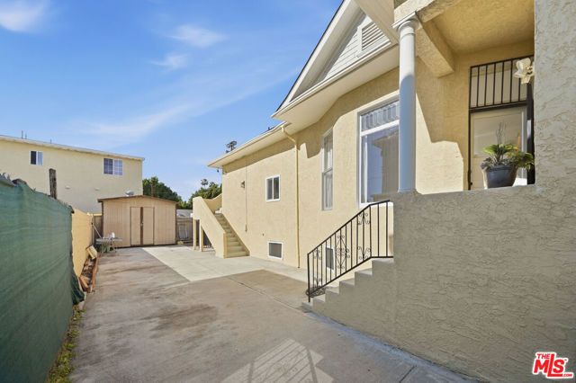 1147 S Westlake Avenue, Los Angeles, CA 90006