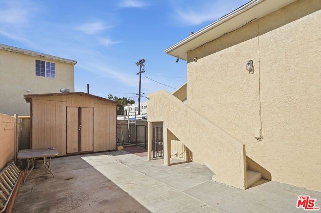 1147 S Westlake Avenue, Los Angeles, CA 90006