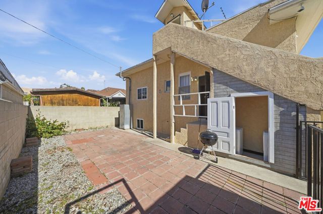 1147 S Westlake Avenue, Los Angeles, CA 90006