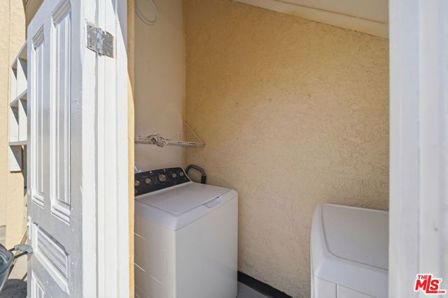 1147 S Westlake Avenue, Los Angeles, CA 90006