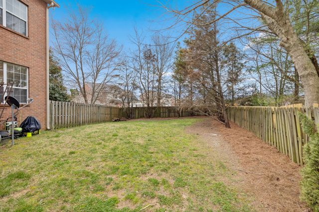 605 Redleaf Ridge Cir, Nashville, TN 37211