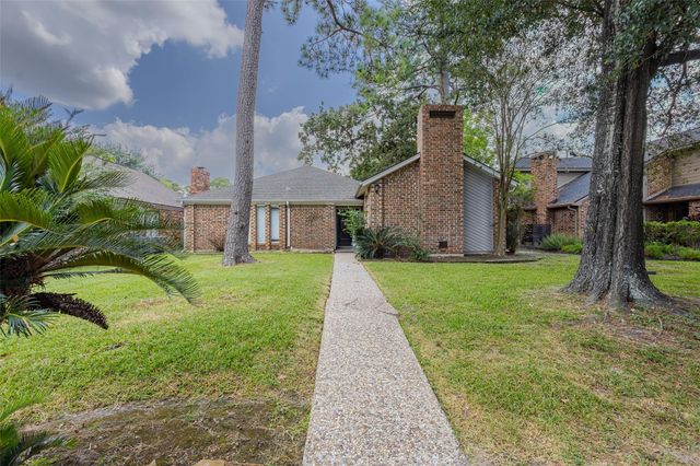 5895 Southern Hills Drive, Houston, TX 77069