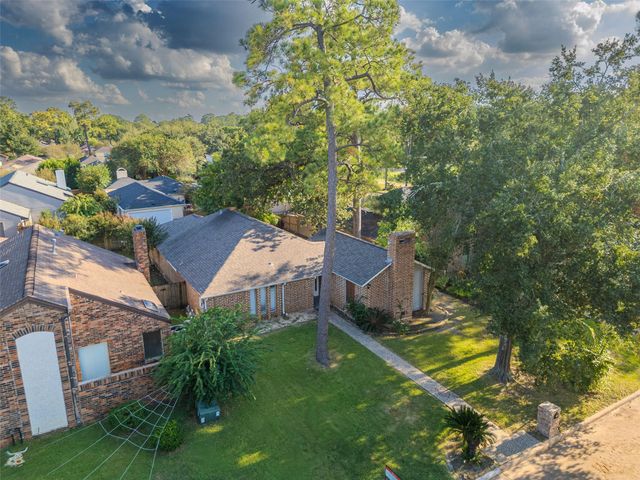 5895 Southern Hills Drive, Houston, TX 77069