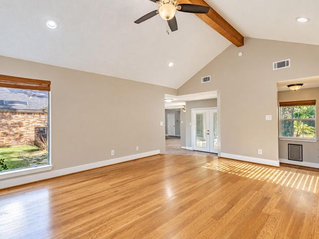 5895 Southern Hills Drive, Houston, TX 77069