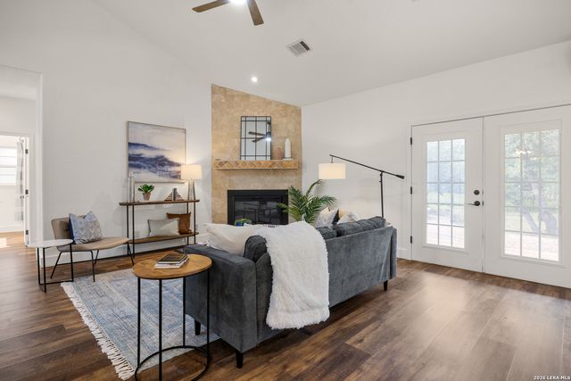 2471 OAK RUN DR, Wimberley, TX 78676