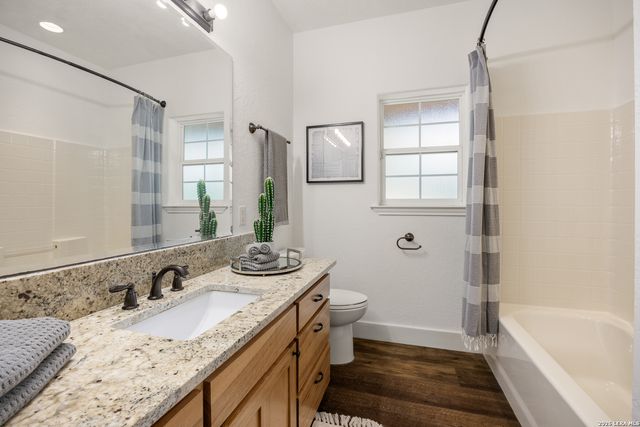 2471 OAK RUN DR, Wimberley, TX 78676