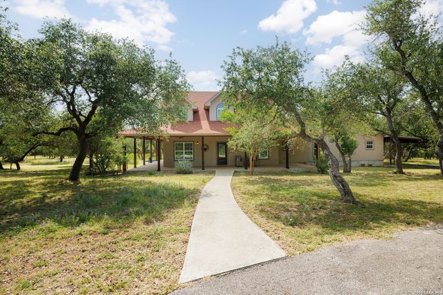 2471 OAK RUN DR, Wimberley, TX 78676