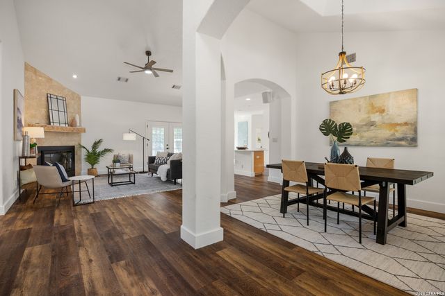 2471 OAK RUN DR, Wimberley, TX 78676