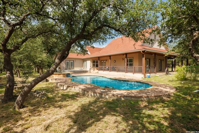 2471 OAK RUN DR, Wimberley, TX 78676