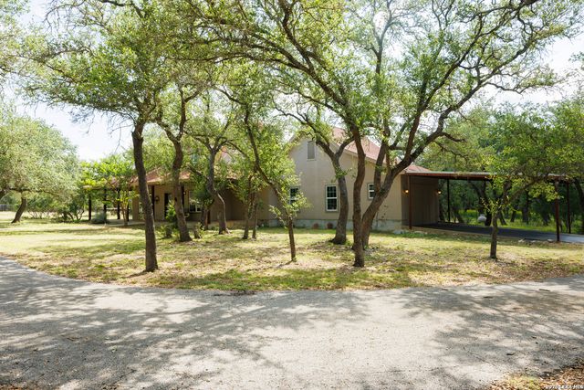 2471 OAK RUN DR, Wimberley, TX 78676