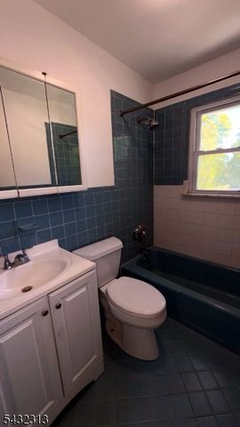 36 Mountain Ave, Rockaway Twp., NJ 07866