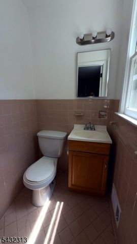 36 Mountain Ave, Rockaway Twp., NJ 07866