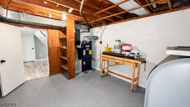 36 Mountain Ave, Rockaway Twp., NJ 07866