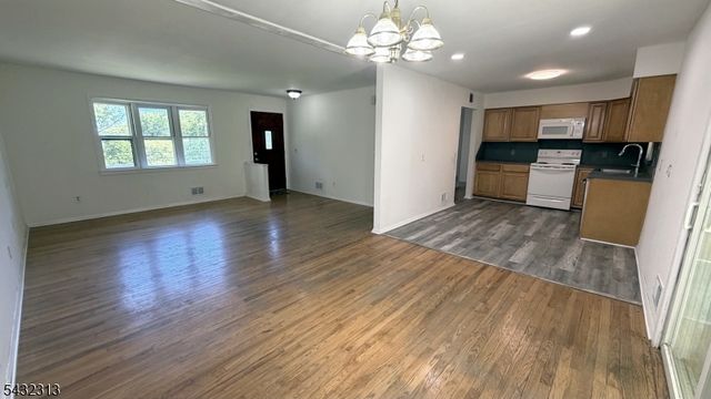36 Mountain Ave, Rockaway Twp., NJ 07866