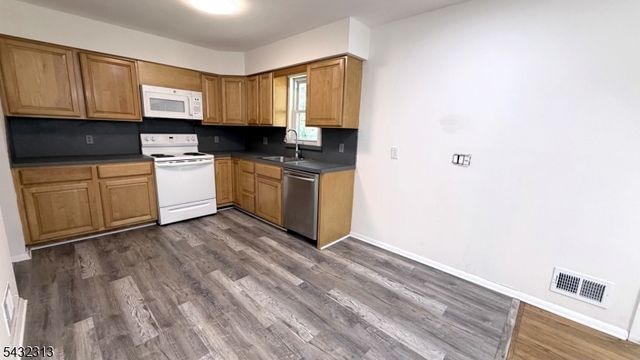 36 Mountain Ave, Rockaway Twp., NJ 07866