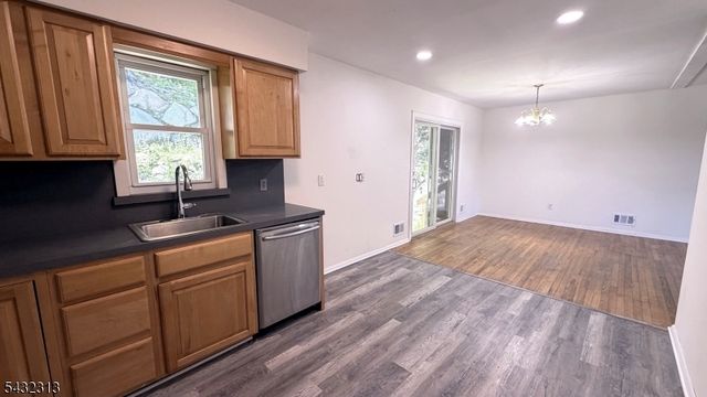 36 Mountain Ave, Rockaway Twp., NJ 07866