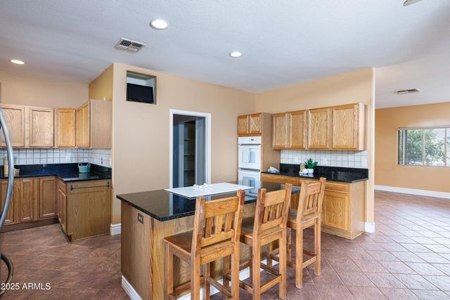 7405 S LAND GRANT Road, Hereford, AZ 85615