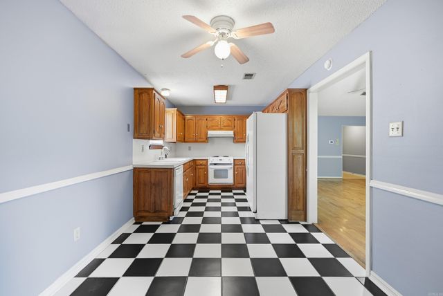 105 King Pine Road, Sherwood, AR 72120