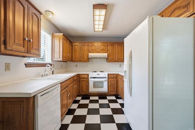 105 King Pine Road, Sherwood, AR 72120