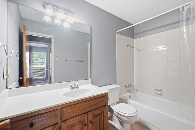 105 King Pine Road, Sherwood, AR 72120