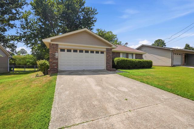 105 King Pine Road, Sherwood, AR 72120