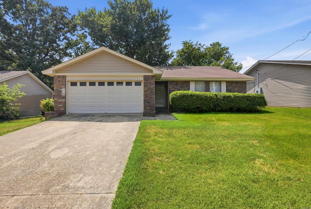 105 King Pine Road, Sherwood, AR 72120