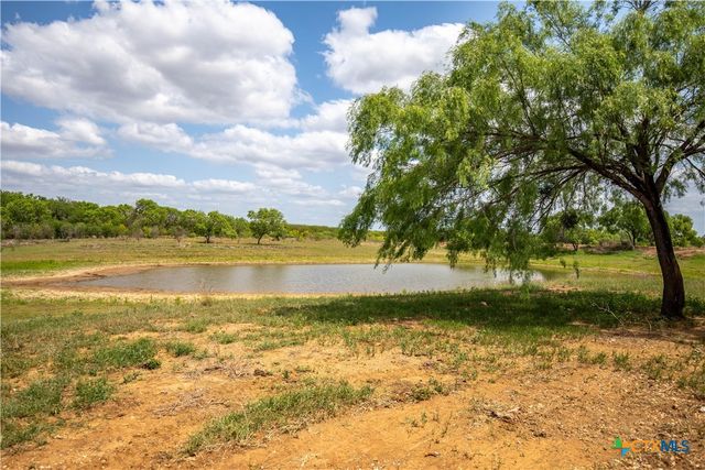 574 PR Goose Creek Lane, Jourdanton, TX 78026