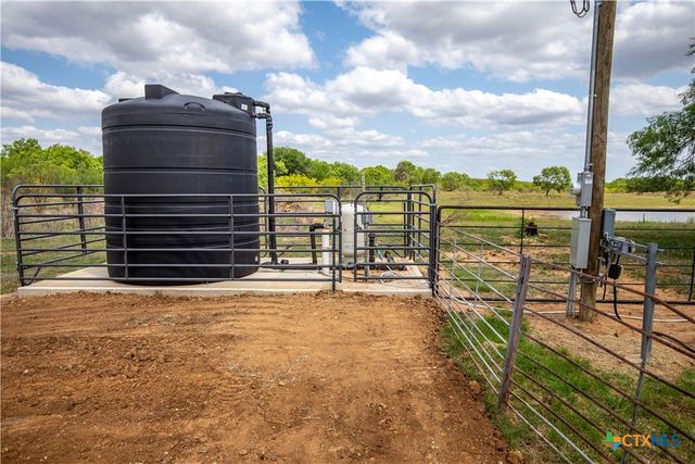 574 PR Goose Creek Lane, Jourdanton, TX 78026