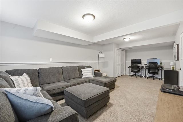 2616 SW Winchester Drive, Lee's Summit, MO 64063