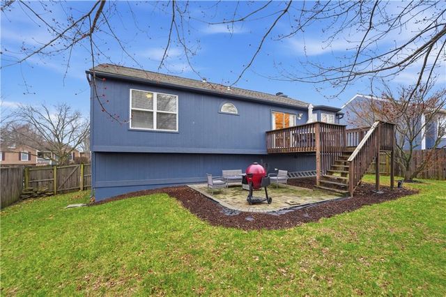 2616 SW Winchester Drive, Lee's Summit, MO 64063