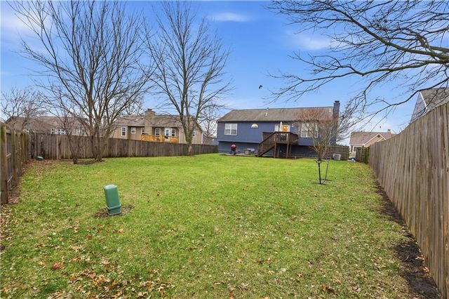 2616 SW Winchester Drive, Lee's Summit, MO 64063