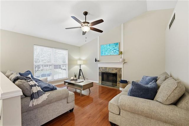 2616 SW Winchester Drive, Lee's Summit, MO 64063