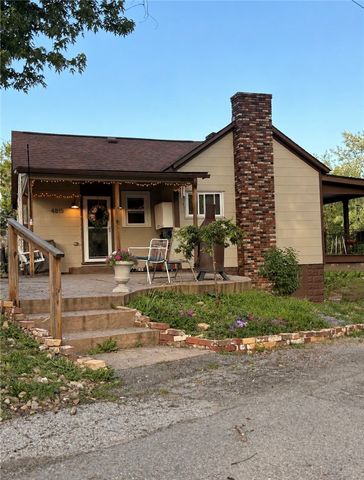 4815 Main St, Mcdonald, PA 15057