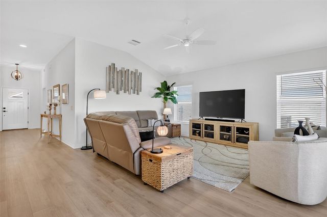 6695 GARNER PATH, The Villages, FL 34762