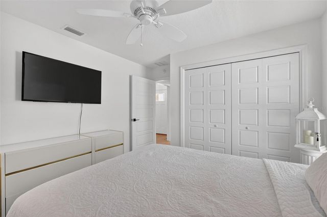 6695 GARNER PATH, The Villages, FL 34762